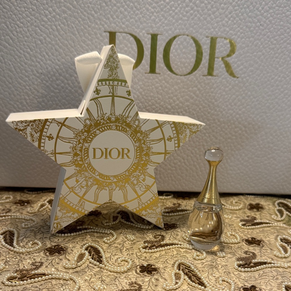 💫 Dior White and Gold Star Ornament with Miniature Perfume ✨